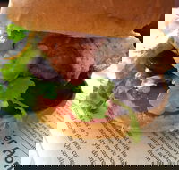 Boom Boom Burgers - Coolangatta - Accommodation Port Macquarie