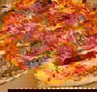 Woodfired In and Out Pizza - Accommodation Port Macquarie