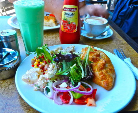 Q Cafe - Accommodation Port Macquarie 0