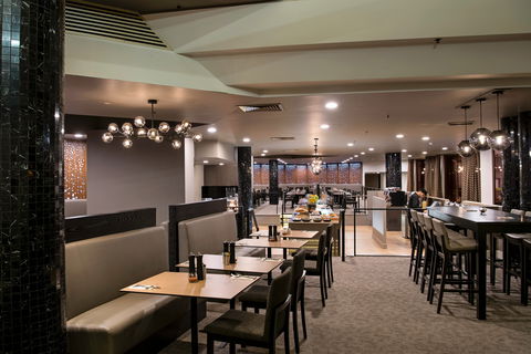 Saltbush Restaurant At DoubleTree By Hilton Alice Springs - Accommodation Port Macquarie 0