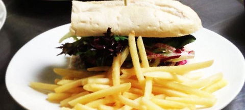 Mrs Jones Cafe - Accommodation Port Macquarie 2