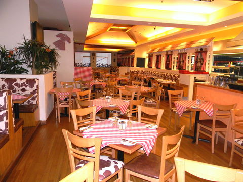 Austrian Schnitzelhaus Erina - Accommodation Port Macquarie 2