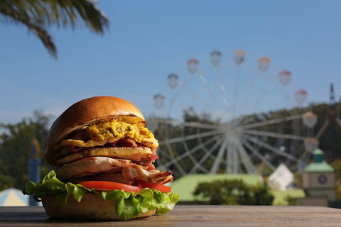 Banana Bender Pub - Accommodation Port Macquarie 0