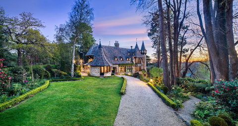 Thorngrove Manor Ultimate Private Afternoon Tea/Luncheon For Two - Accommodation Port Macquarie 2