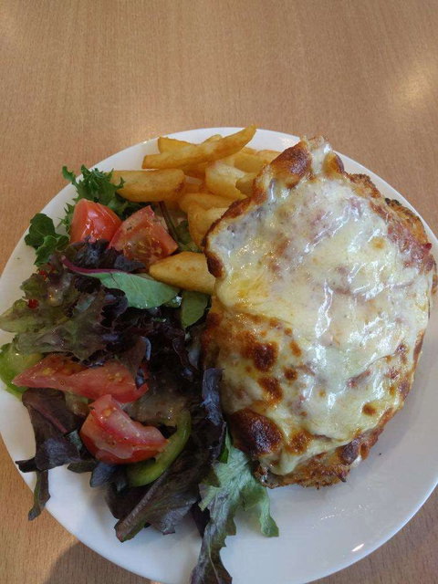 Benny's Woodfire Pizza Grill & Pasta Bar - Accommodation Port Macquarie 0