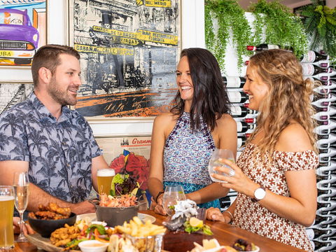 The Garden Bar Bistro - Accommodation Port Macquarie 1