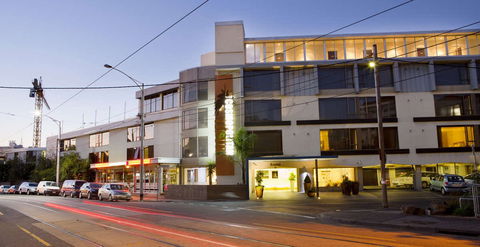Chalk - Cosmopolitan Hotel Melbourne - Accommodation Port Macquarie 0
