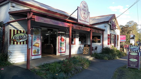 Mogo Fudge And Ice Cream /  Courtyard Cafe / Lots Of Lollies Mogo - Accommodation Port Macquarie 0
