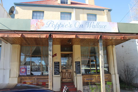Poppies On Wallace - Accommodation Port Macquarie 1