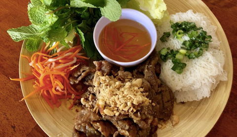 Aunty Ut Restaurant - Accommodation Port Macquarie 0