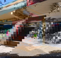 Nhuy King's Hot Bread - Accommodation Port Macquarie