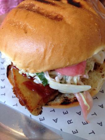 Eat Burger - Accommodation Port Macquarie 0