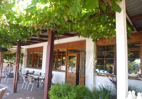 Lyndoch Bakery & Restaurant - Accommodation Port Macquarie 5