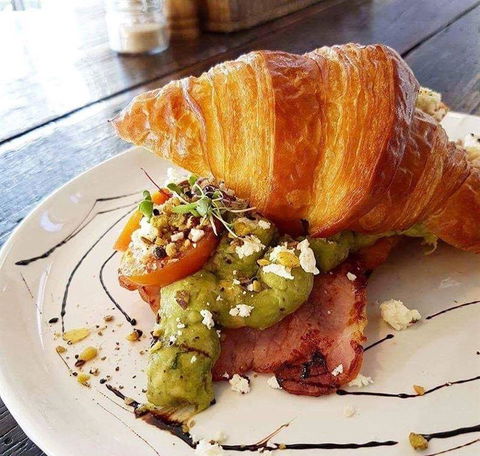 Le P'tit Cafe - Accommodation Port Macquarie 18