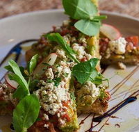 Glen Iris Pantry - Accommodation Port Macquarie