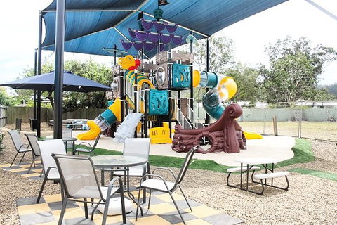 Red Deer Cafe - Accommodation Port Macquarie 0