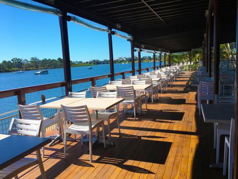 The Rock Bar And Grill - Accommodation Port Macquarie 1