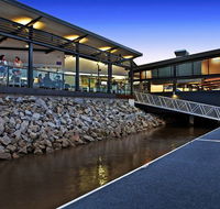 Boardroom  Bar - Accommodation Port Macquarie