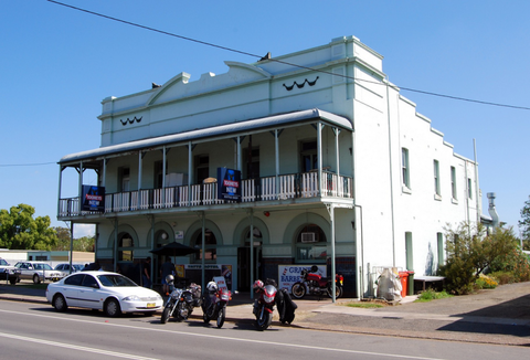 Tattersalls Hotel - Accommodation Port Macquarie 0