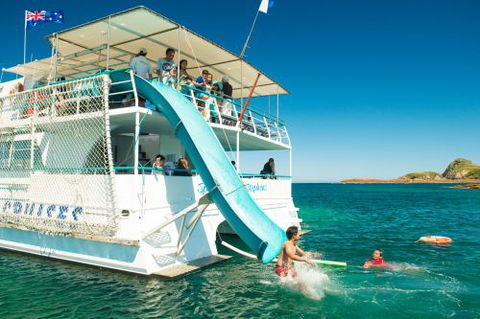 Moonshadow–TQC Cruises - Accommodation Port Macquarie 2