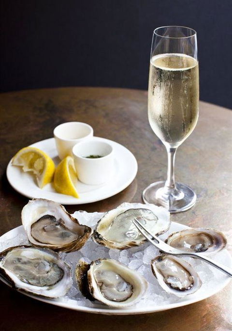RST Seafood Restaurant - Accommodation Port Macquarie 3