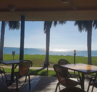 La Beach - Accommodation Port Macquarie