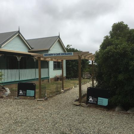 Bischoffs Cafe - Accommodation Port Macquarie 0