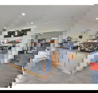 Meander Bridge Cafe - Accommodation Port Macquarie