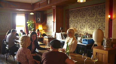 The Dining Haul - Accommodation Port Macquarie 7