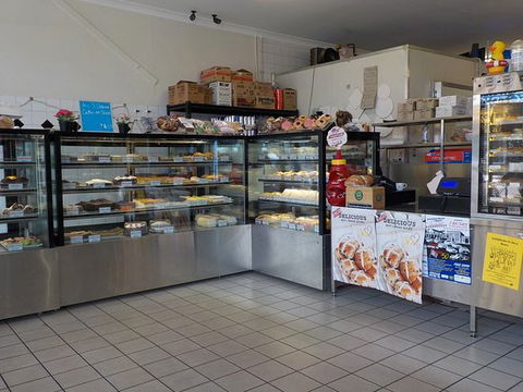 Avon Valley French Hot Bread - Accommodation Port Macquarie 0