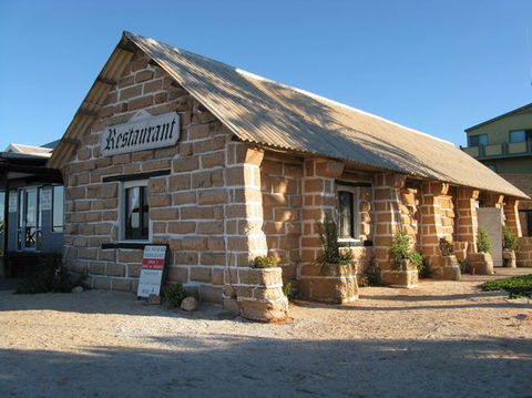 The Old Pearler Restaurant - Accommodation Port Macquarie 0