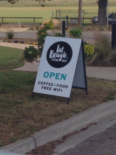 Fat Beagle Coffee Shop - Accommodation Port Macquarie 3