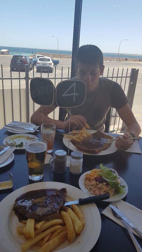 Port Hughes Tavern - Accommodation Port Macquarie 2