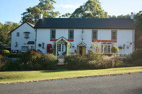 North Tamborine Restaurants and Takeaway Accommodation Port Macquarie Accommodation Port Macquarie