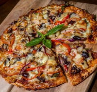Claudies Wine Bar  Pizzeria - Accommodation Port Macquarie