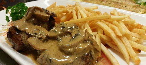 Hatters Tea House - Accommodation Port Macquarie 0