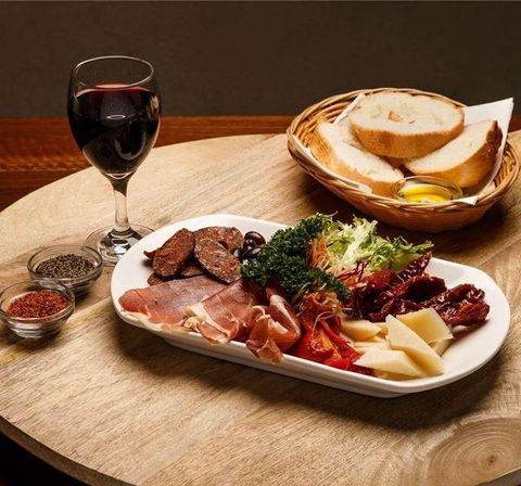 Hatters Tea House - Accommodation Port Macquarie 5