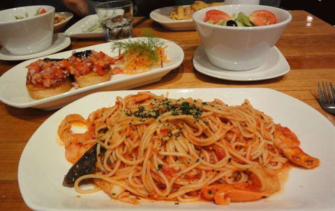 Hatters Tea House - Accommodation Port Macquarie 8