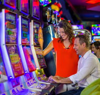 Fullers Sports Bistro  Cafe - Accommodation Port Macquarie