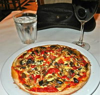 Francoise Pizza - Accommodation Port Macquarie