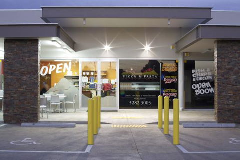 Town & Country, Pizza & Pasta - Accommodation Port Macquarie 0