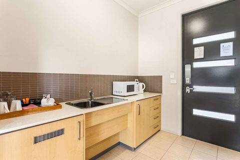Quality Suites Point Cook Seasons 5 - Accommodation Port Macquarie 8