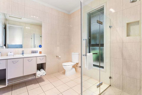 Quality Suites Point Cook Seasons 5 - Accommodation Port Macquarie 9