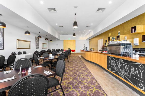 Quality Suites Point Cook Seasons 5 - Accommodation Port Macquarie 15