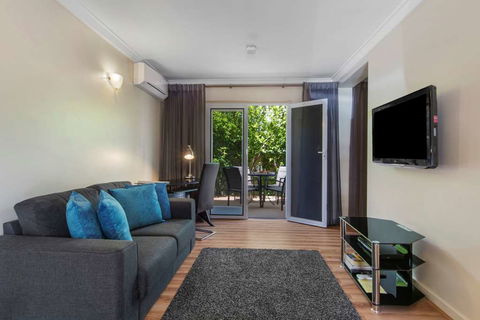 The Peninsula Riverside Apartments - Accommodation Port Macquarie 3