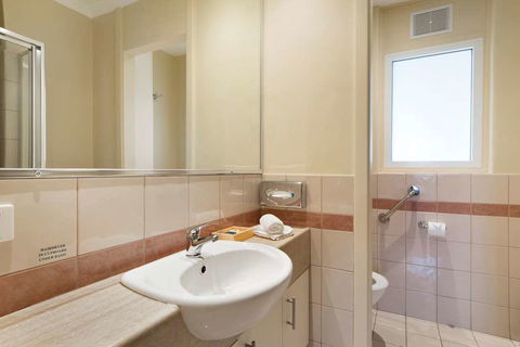 The Peninsula Riverside Apartments - Accommodation Port Macquarie 6