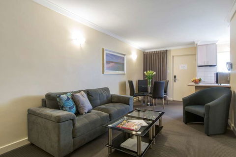The Peninsula Riverside Apartments - Accommodation Port Macquarie 7