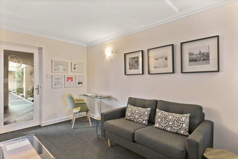 The Peninsula Riverside Apartments - Accommodation Port Macquarie 9