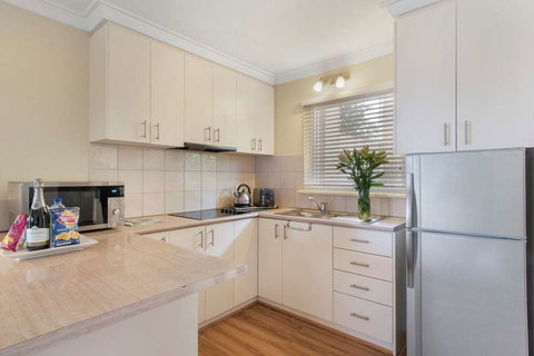 The Peninsula Riverside Apartments - Accommodation Port Macquarie 16