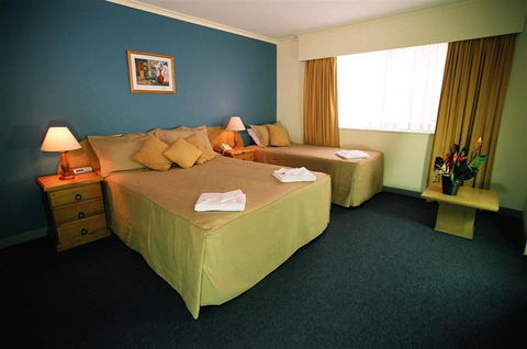 Mount Ommaney Hotel Apartments - Accommodation Port Macquarie 3